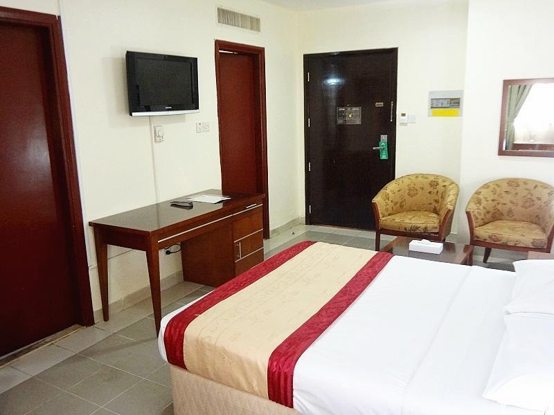 London Crown 2 Hotel Apartments 두바이 외부 사진