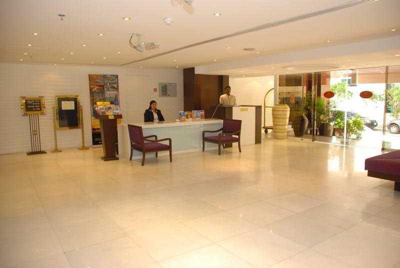 London Crown 2 Hotel Apartments 두바이 외부 사진