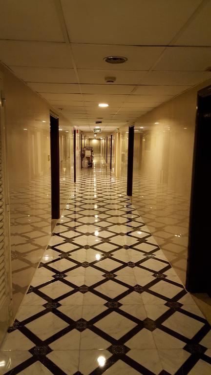 London Crown 2 Hotel Apartments 두바이 외부 사진